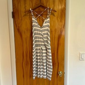 Olive + Oak Haven Dress size M
